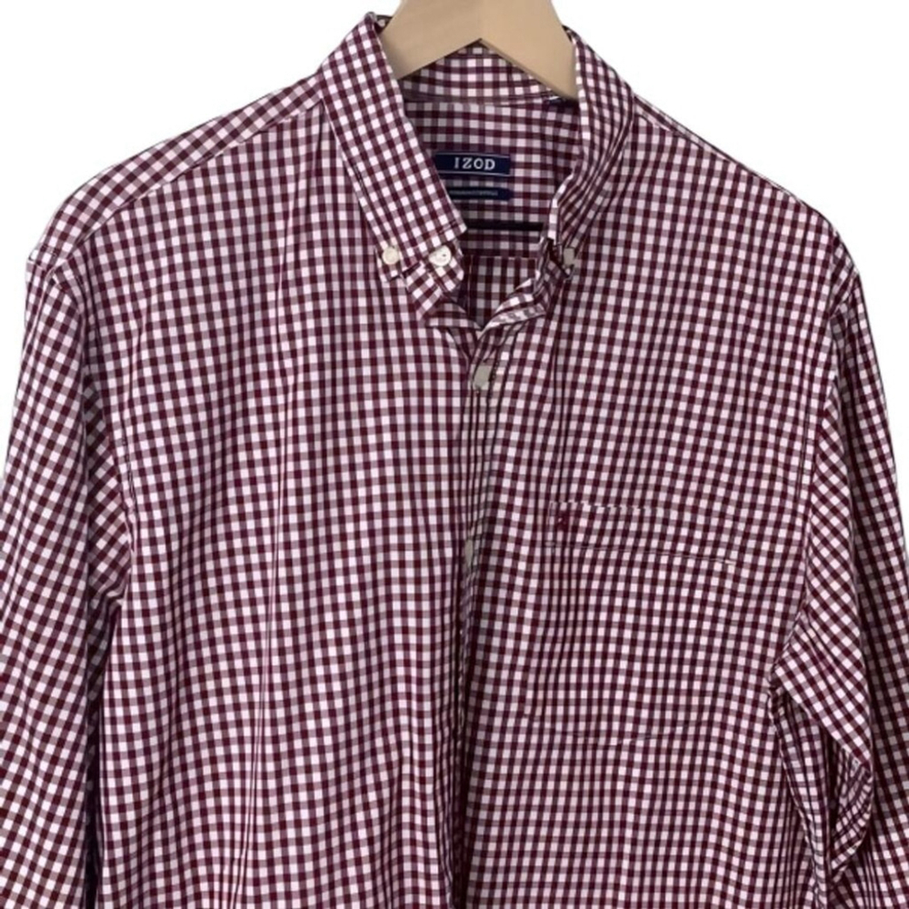 IZOD Premium Essentials Gingham Button-Down | Men’s M | Maroon/White Cotton